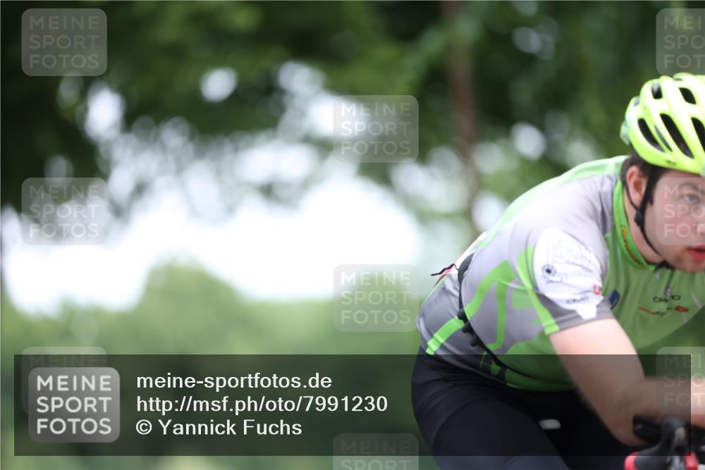15.06.2025 - 7 Türme Triathlon Yannick Fuchs http://msf.ph/oto/7991230 15.06.2025 11:57:08 Radfahren 234 meine-sportfotos.de