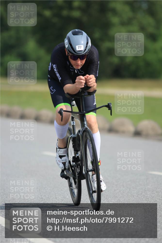 15.06.2025 - 27. Vierlanden-Triathlon H.Heesch http://msf.ph/oto/7991272 15.06.2025 09:56:16 Radfahren 9, 45, 77, 111, 132 meine-sportfotos.de