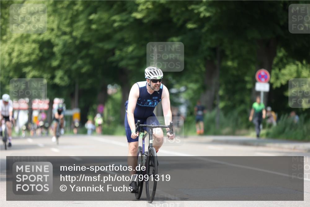 15.06.2025 - 7 Türme Triathlon Yannick Fuchs http://msf.ph/oto/7991319 15.06.2025 13:04:45 Radfahren 502, 884 meine-sportfotos.de