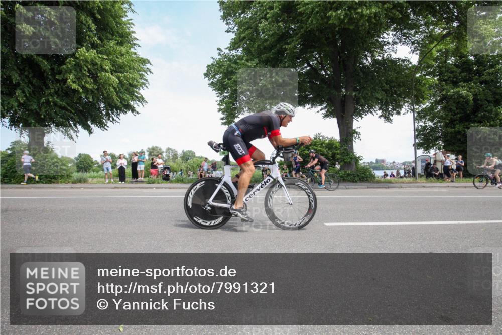 15.06.2025 - 7 Türme Triathlon Yannick Fuchs http://msf.ph/oto/7991321 15.06.2025 13:22:35 Radfahren 301, 356, 491, 766 meine-sportfotos.de