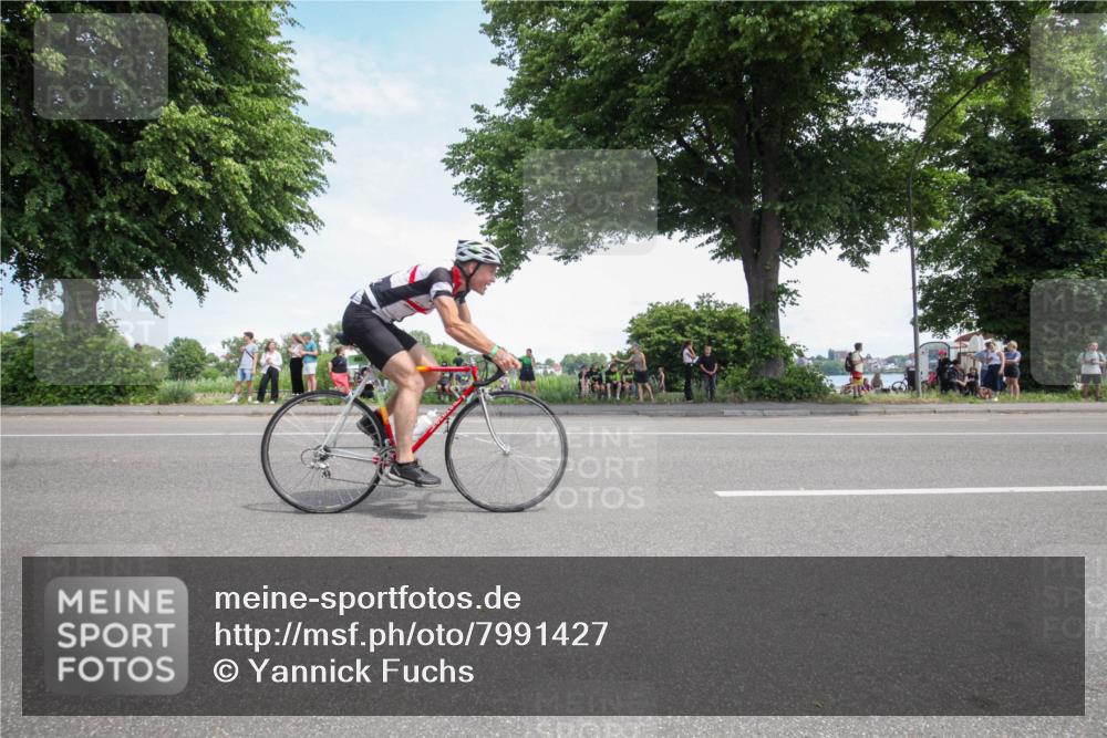 15.06.2025 - 7 Türme Triathlon Yannick Fuchs http://msf.ph/oto/7991427 15.06.2025 13:23:38 Radfahren 451, 580, 1181 meine-sportfotos.de