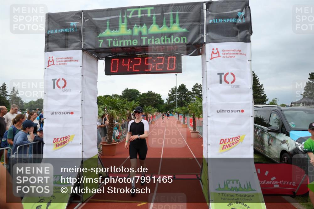15.06.2025 - 7 Türme Triathlon Michael Strokosch http://msf.ph/oto/7991465 15.06.2025 14:25:20 Ziel 894, 977 meine-sportfotos.de