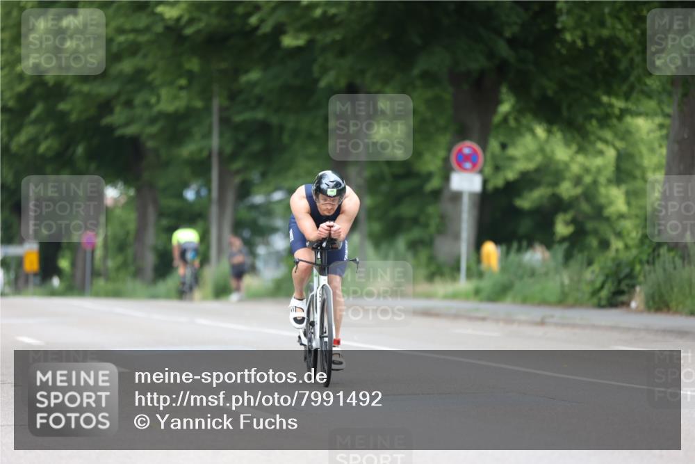 15.06.2025 - 7 Türme Triathlon Yannick Fuchs http://msf.ph/oto/7991492 15.06.2025 11:57:56 Radfahren  meine-sportfotos.de