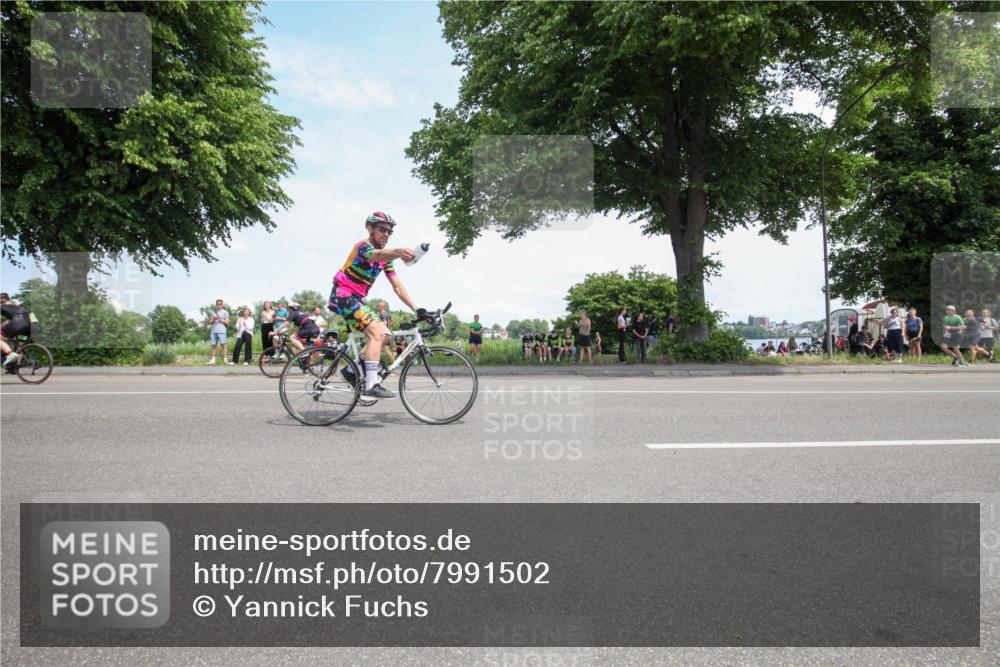 15.06.2025 - 7 Türme Triathlon Yannick Fuchs http://msf.ph/oto/7991502 15.06.2025 13:24:01 Radfahren 219, 458, 624, 1016 meine-sportfotos.de