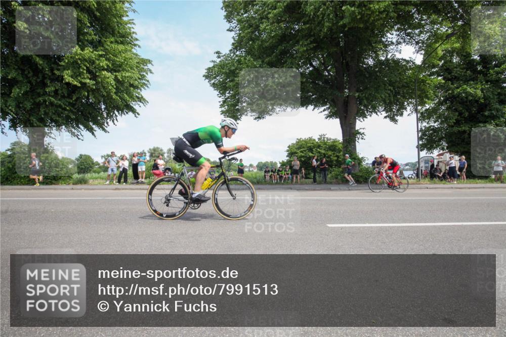 15.06.2025 - 7 Türme Triathlon Yannick Fuchs http://msf.ph/oto/7991513 15.06.2025 13:24:03 Radfahren 219, 458, 624 meine-sportfotos.de