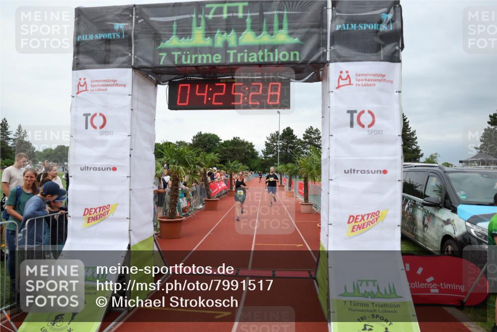 15.06.2025 - 7 Türme Triathlon Michael Strokosch http://msf.ph/oto/7991517 15.06.2025 14:25:27 Ziel 847, 894, 994 meine-sportfotos.de