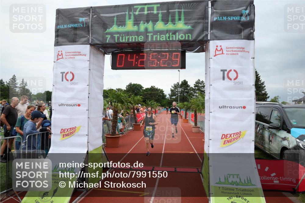 15.06.2025 - 7 Türme Triathlon Michael Strokosch http://msf.ph/oto/7991550 15.06.2025 14:25:29 Ziel 847, 994 meine-sportfotos.de