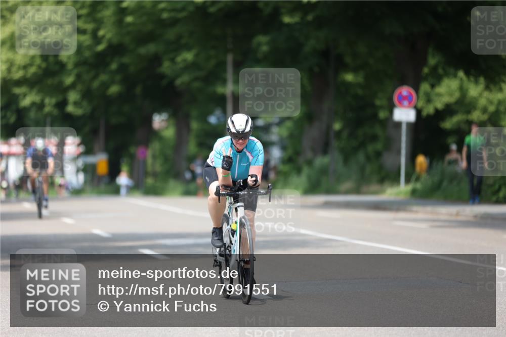 15.06.2025 - 7 Türme Triathlon Yannick Fuchs http://msf.ph/oto/7991551 15.06.2025 13:04:51 Radfahren 464, 502, 944, 1007, 1082 meine-sportfotos.de