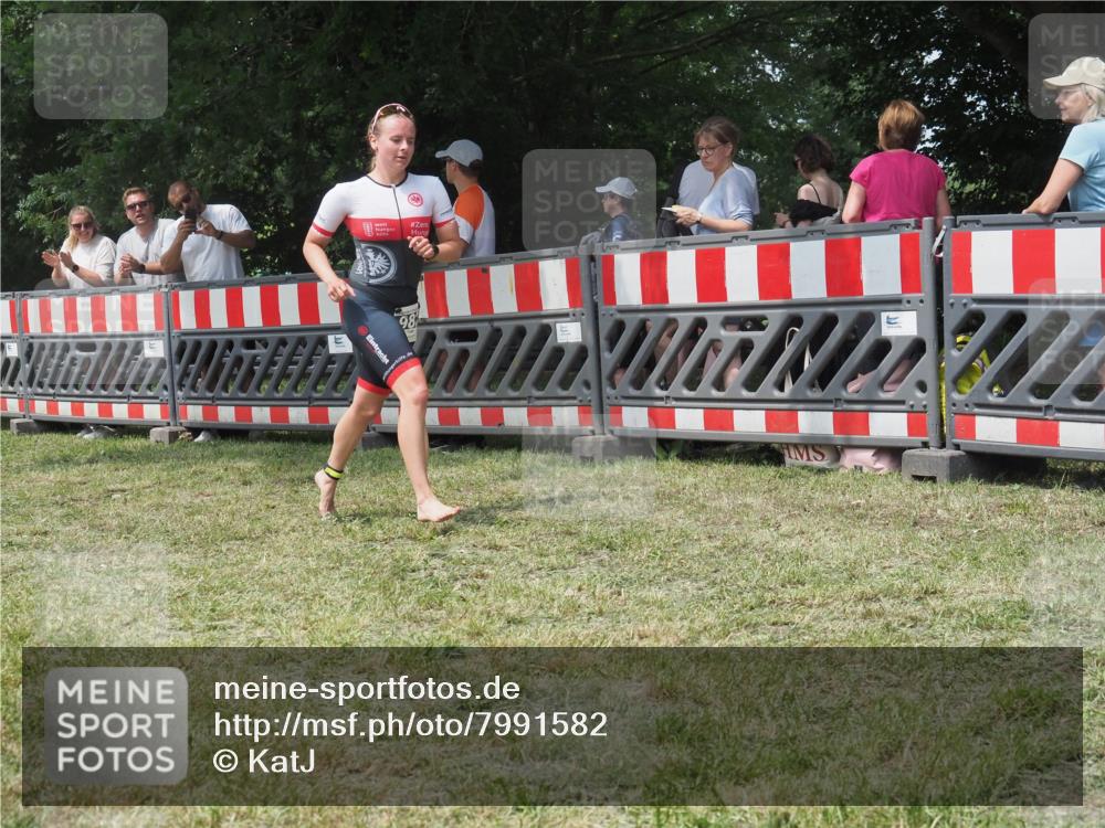 21.06.2025 - 27. Vierlanden-Triathlon KatJ http://msf.ph/oto/7991582 15.06.2025 12:33:53 Laufen  meine-sportfotos.de