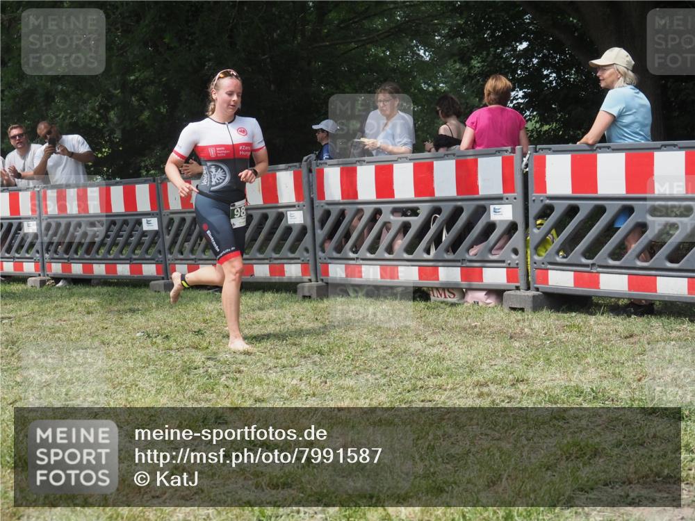21.06.2025 - 27. Vierlanden-Triathlon KatJ http://msf.ph/oto/7991587 15.06.2025 12:33:53 Laufen  meine-sportfotos.de