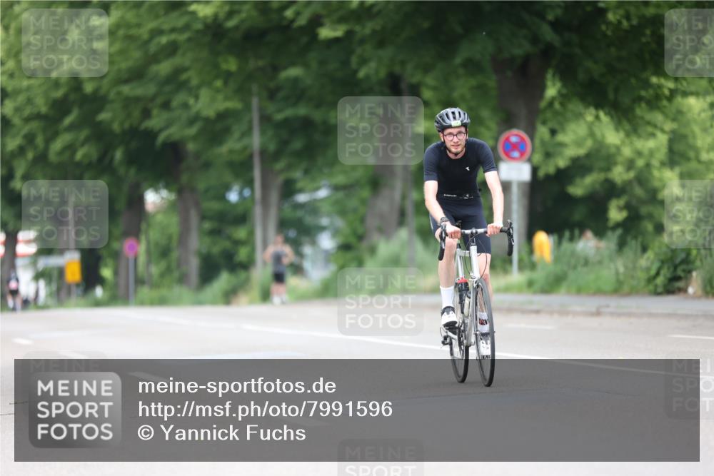 15.06.2025 - 7 Türme Triathlon Yannick Fuchs http://msf.ph/oto/7991596 15.06.2025 11:58:23 Radfahren 258 meine-sportfotos.de