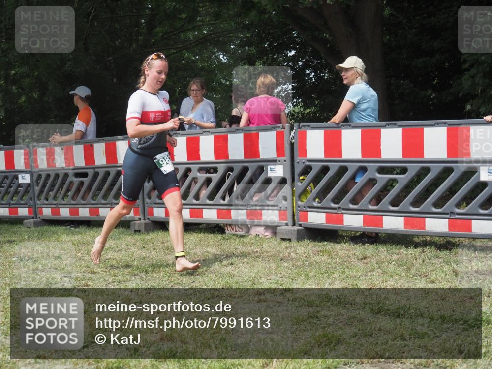 21.06.2025 - 27. Vierlanden-Triathlon KatJ http://msf.ph/oto/7991613 15.06.2025 12:33:53 Laufen  meine-sportfotos.de