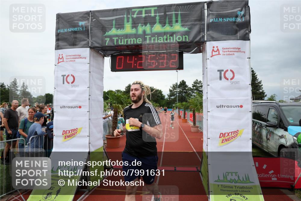 15.06.2025 - 7 Türme Triathlon Michael Strokosch http://msf.ph/oto/7991631 15.06.2025 14:25:32 Ziel 847, 936, 994 meine-sportfotos.de
