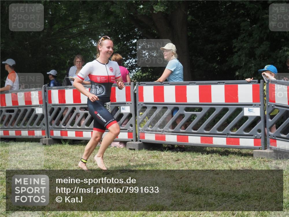 21.06.2025 - 27. Vierlanden-Triathlon KatJ http://msf.ph/oto/7991633 15.06.2025 12:33:54 Laufen  meine-sportfotos.de