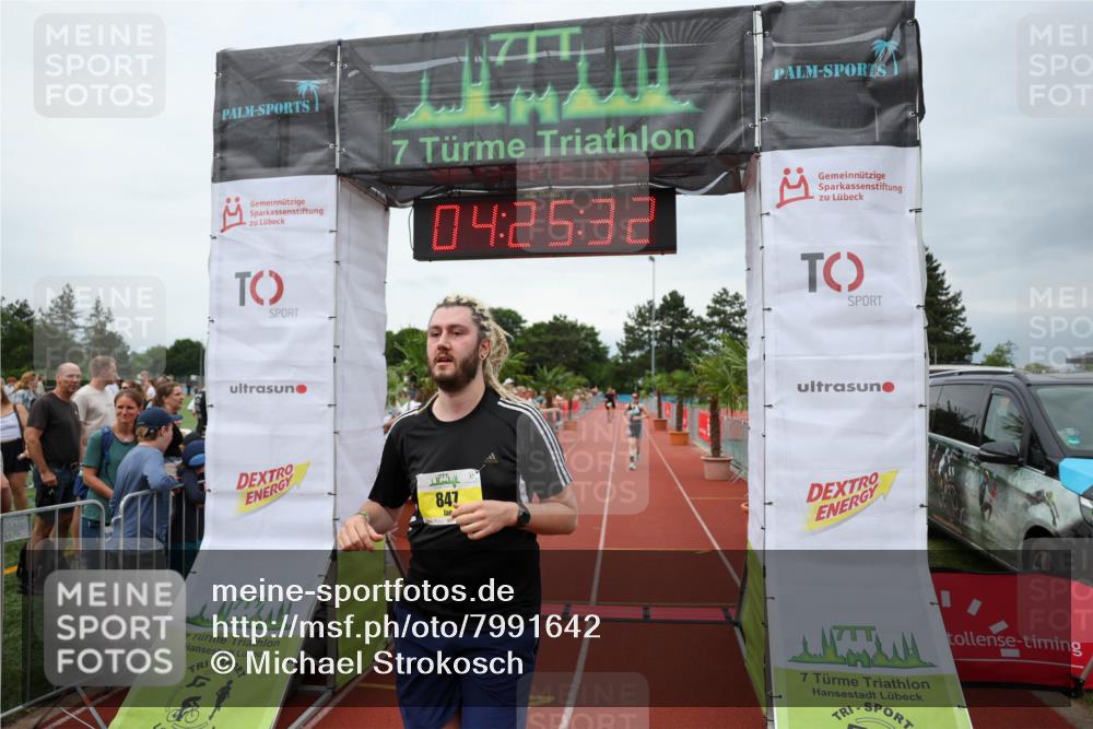 15.06.2025 - 7 Türme Triathlon Michael Strokosch http://msf.ph/oto/7991642 15.06.2025 14:25:32 Ziel 847, 936, 994 meine-sportfotos.de