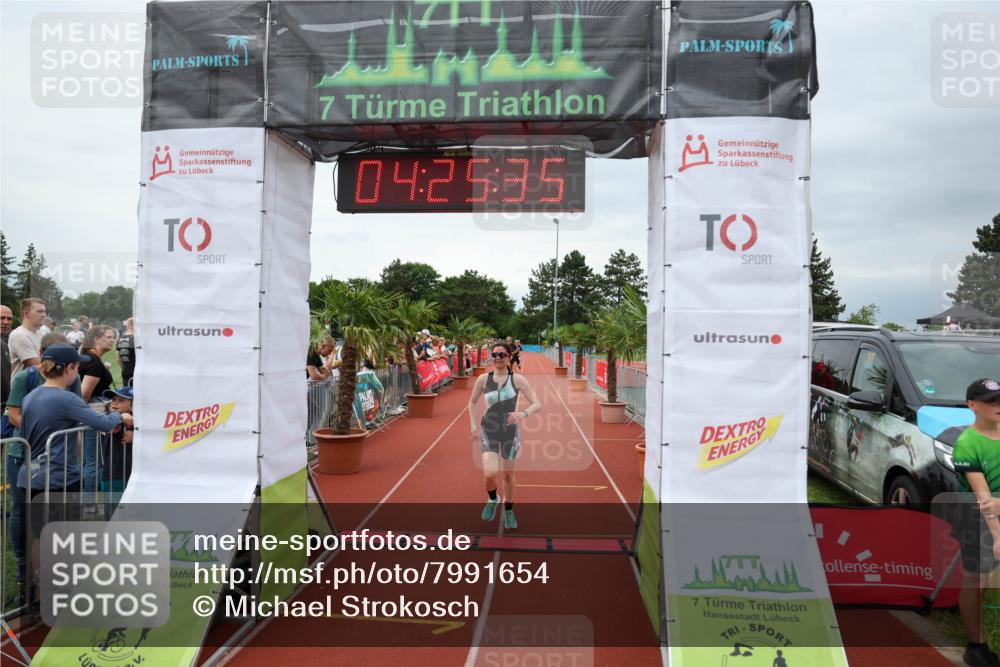 15.06.2025 - 7 Türme Triathlon Michael Strokosch http://msf.ph/oto/7991654 15.06.2025 14:25:35 Ziel 847, 936, 994 meine-sportfotos.de