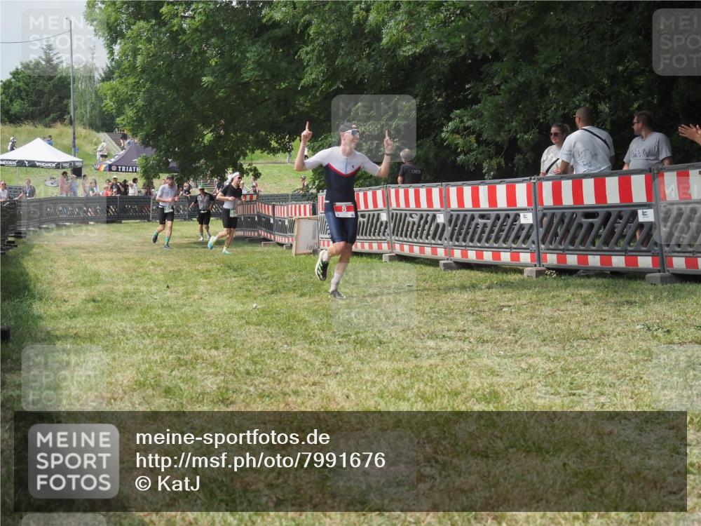 21.06.2025 - 27. Vierlanden-Triathlon KatJ http://msf.ph/oto/7991676 15.06.2025 12:34:17 Laufen  meine-sportfotos.de