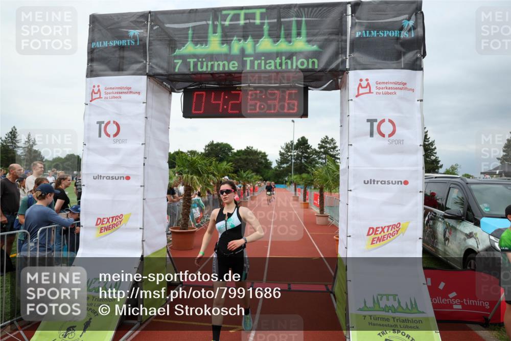 15.06.2025 - 7 Türme Triathlon Michael Strokosch http://msf.ph/oto/7991686 15.06.2025 14:25:36 Ziel 847, 936, 994 meine-sportfotos.de