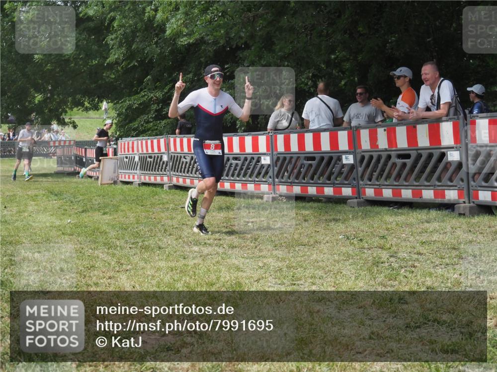 21.06.2025 - 27. Vierlanden-Triathlon KatJ http://msf.ph/oto/7991695 15.06.2025 12:34:18 Laufen  meine-sportfotos.de