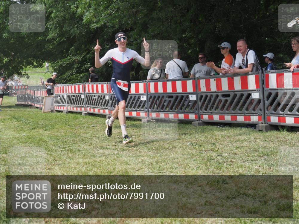 21.06.2025 - 27. Vierlanden-Triathlon KatJ http://msf.ph/oto/7991700 15.06.2025 12:34:18 Laufen  meine-sportfotos.de