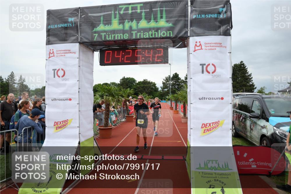 15.06.2025 - 7 Türme Triathlon Michael Strokosch http://msf.ph/oto/7991717 15.06.2025 14:25:42 Ziel 461, 936, 1009 meine-sportfotos.de