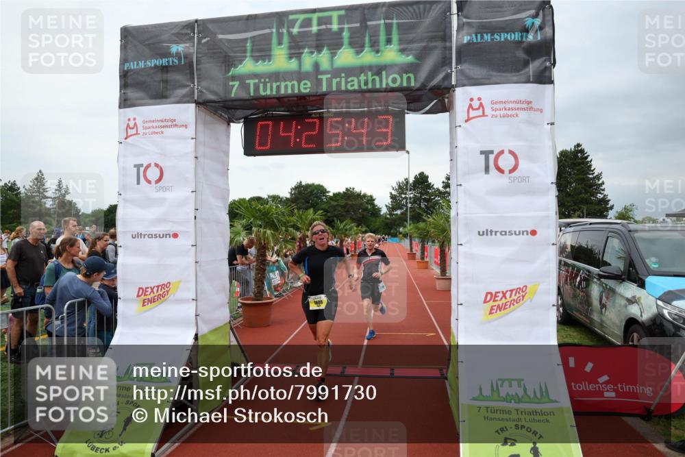 15.06.2025 - 7 Türme Triathlon Michael Strokosch http://msf.ph/oto/7991730 15.06.2025 14:25:42 Ziel 461, 936, 1009 meine-sportfotos.de
