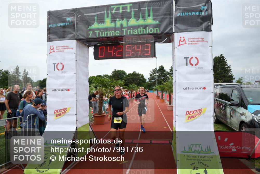 15.06.2025 - 7 Türme Triathlon Michael Strokosch http://msf.ph/oto/7991736 15.06.2025 14:25:42 Ziel 461, 936, 1009 meine-sportfotos.de
