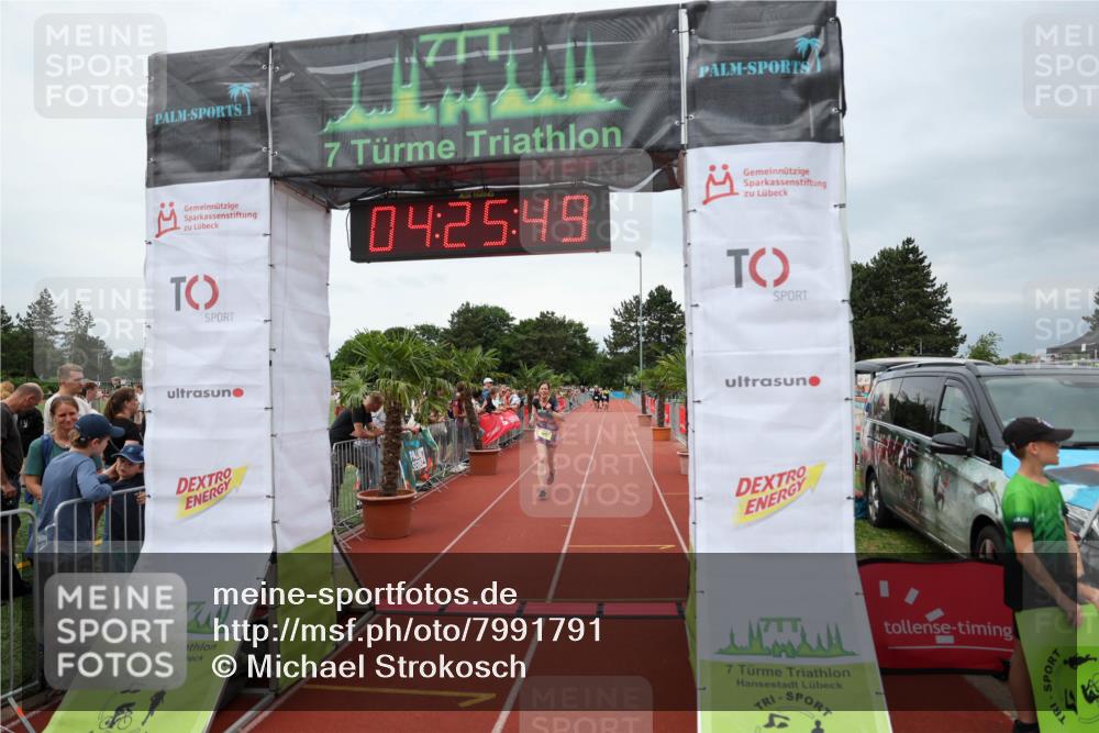 15.06.2025 - 7 Türme Triathlon Michael Strokosch http://msf.ph/oto/7991791 15.06.2025 14:25:49 Ziel 461, 1009, 1115 meine-sportfotos.de
