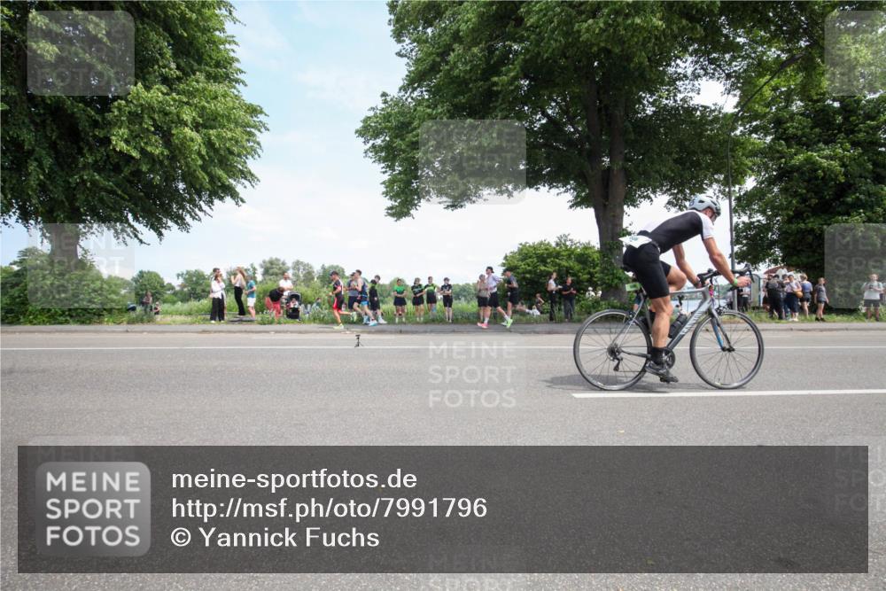 15.06.2025 - 7 Türme Triathlon Yannick Fuchs http://msf.ph/oto/7991796 15.06.2025 13:25:38 Radfahren 536, 612, 626, 862 meine-sportfotos.de