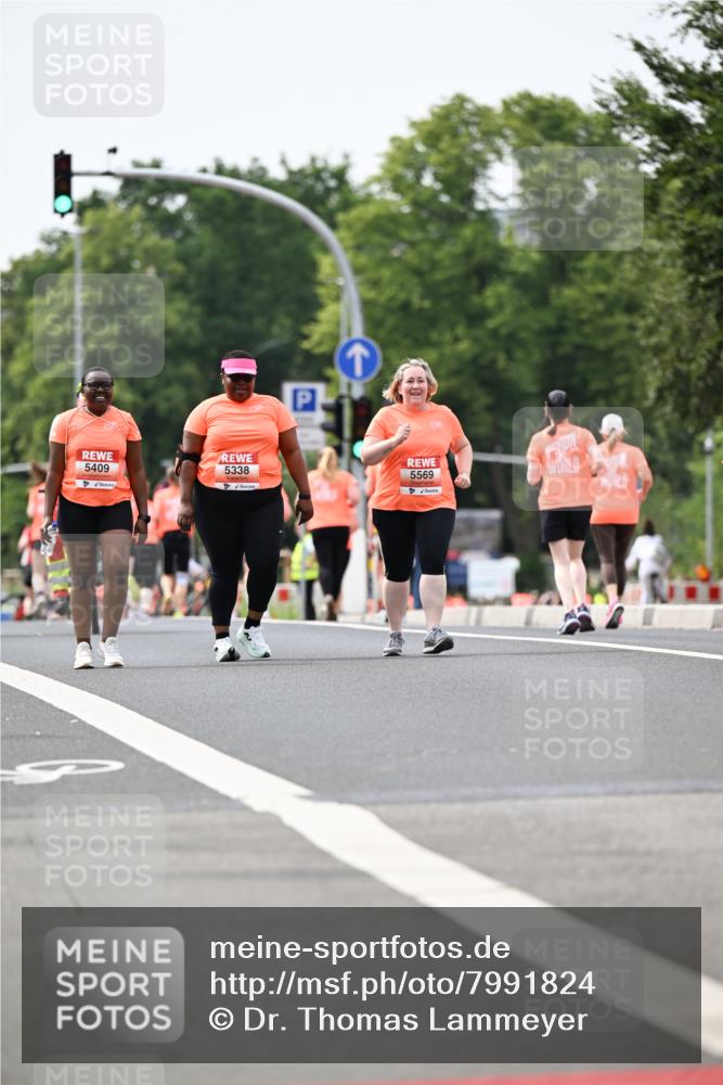 15.06.2025 - REWE Women's Run Dr. Thomas Lammeyer http://msf.ph/oto/7991824 15.06.2025 10:51:40 Laufen 5409, 5338, 5569 meine-sportfotos.de