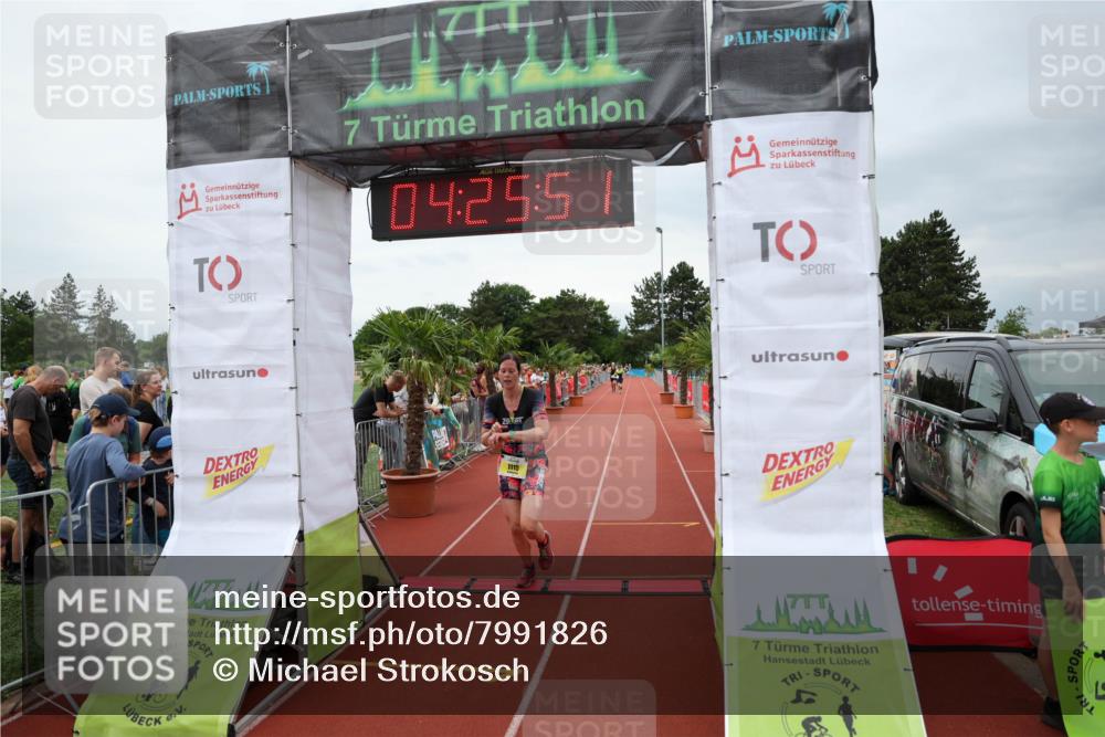 15.06.2025 - 7 Türme Triathlon Michael Strokosch http://msf.ph/oto/7991826 15.06.2025 14:25:51 Ziel 461, 1115 meine-sportfotos.de