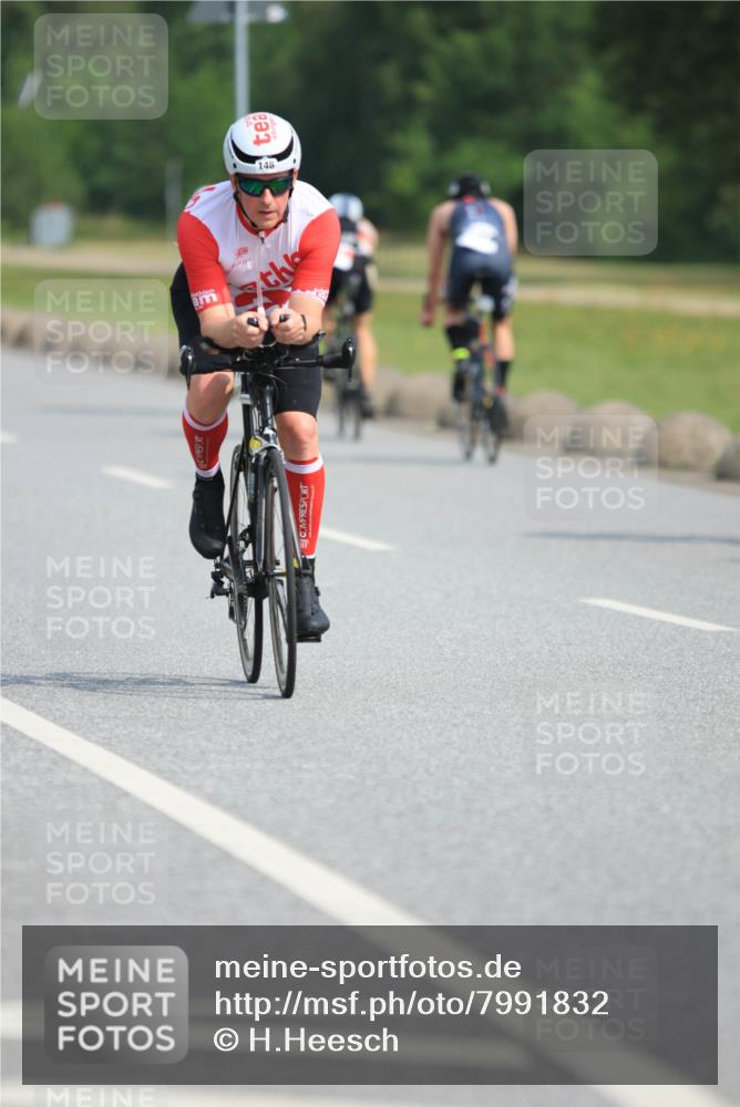 15.06.2025 - 27. Vierlanden-Triathlon H.Heesch http://msf.ph/oto/7991832 15.06.2025 10:01:58 Radfahren 111, 148, 153, 202, 255, 262, 297, 307, 342 meine-sportfotos.de