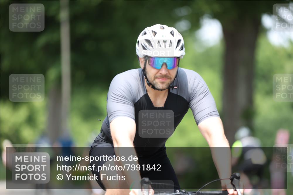 15.06.2025 - 7 Türme Triathlon Yannick Fuchs http://msf.ph/oto/7991842 15.06.2025 13:04:59 Radfahren 474, 1082 meine-sportfotos.de