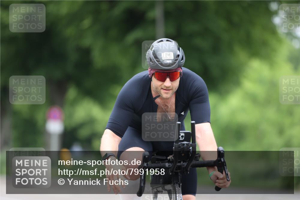 15.06.2025 - 7 Türme Triathlon Yannick Fuchs http://msf.ph/oto/7991958 15.06.2025 11:59:37 Radfahren 243 meine-sportfotos.de