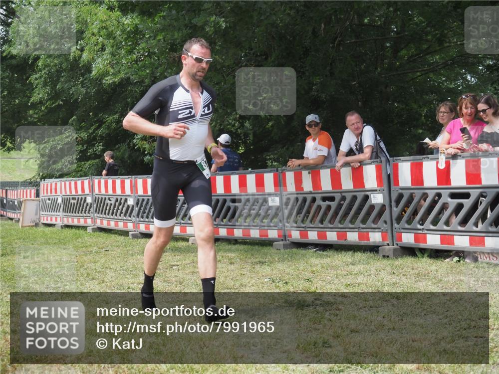 21.06.2025 - 27. Vierlanden-Triathlon KatJ http://msf.ph/oto/7991965 15.06.2025 12:34:33 Laufen  meine-sportfotos.de