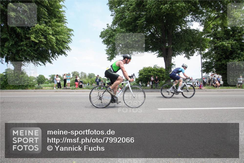 15.06.2025 - 7 Türme Triathlon Yannick Fuchs http://msf.ph/oto/7992066 15.06.2025 13:26:33 Radfahren 244, 400, 719, 1156 meine-sportfotos.de