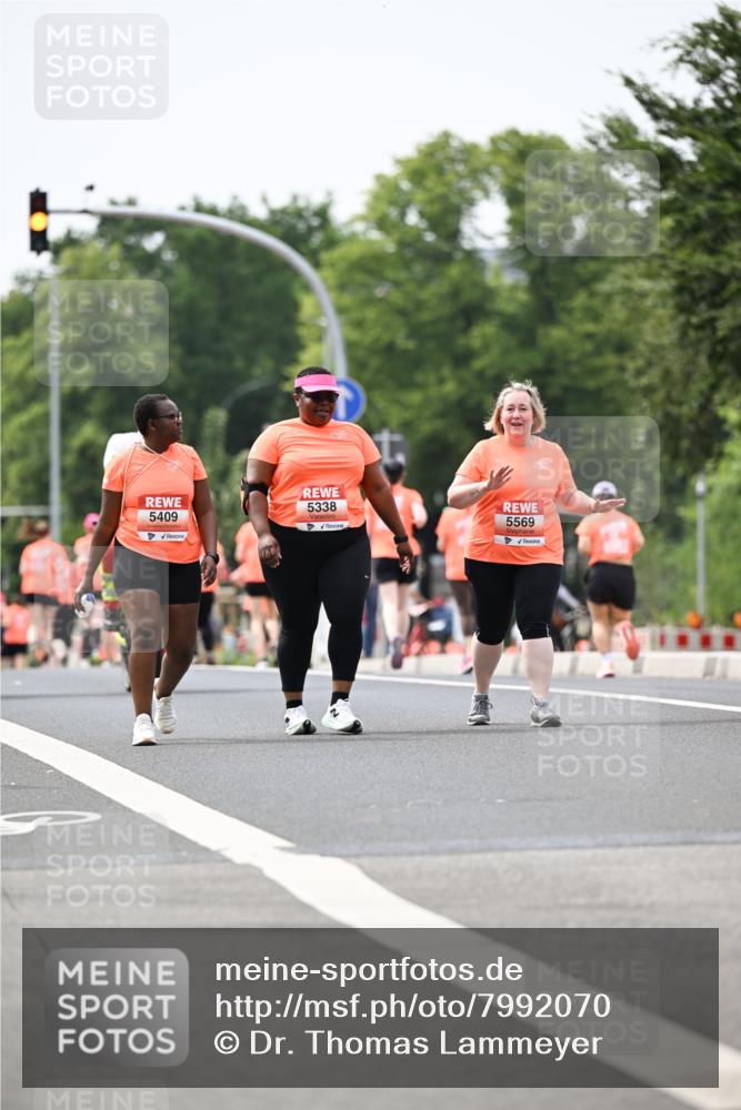 15.06.2025 - REWE Women's Run Dr. Thomas Lammeyer http://msf.ph/oto/7992070 15.06.2025 10:51:42 Laufen 5409, 5338, 5569 meine-sportfotos.de