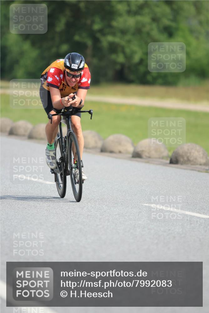 15.06.2025 - 27. Vierlanden-Triathlon H.Heesch http://msf.ph/oto/7992083 15.06.2025 10:05:52 Radfahren 81, 185, 233, 320, 353 meine-sportfotos.de