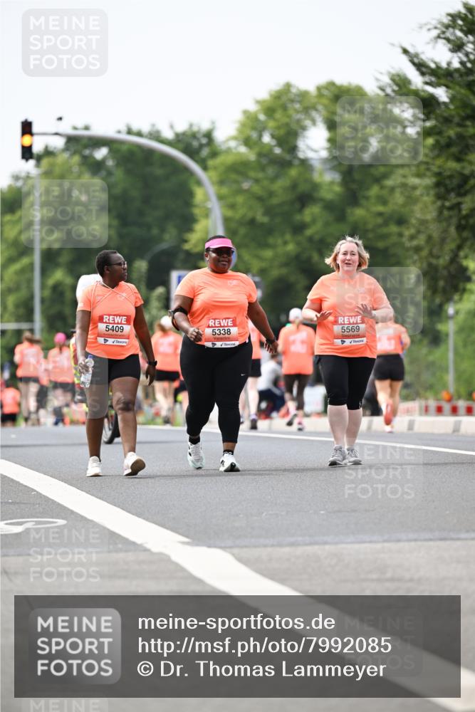 15.06.2025 - REWE Women's Run Dr. Thomas Lammeyer http://msf.ph/oto/7992085 15.06.2025 10:51:43 Laufen 5409, 5338, 5569 meine-sportfotos.de