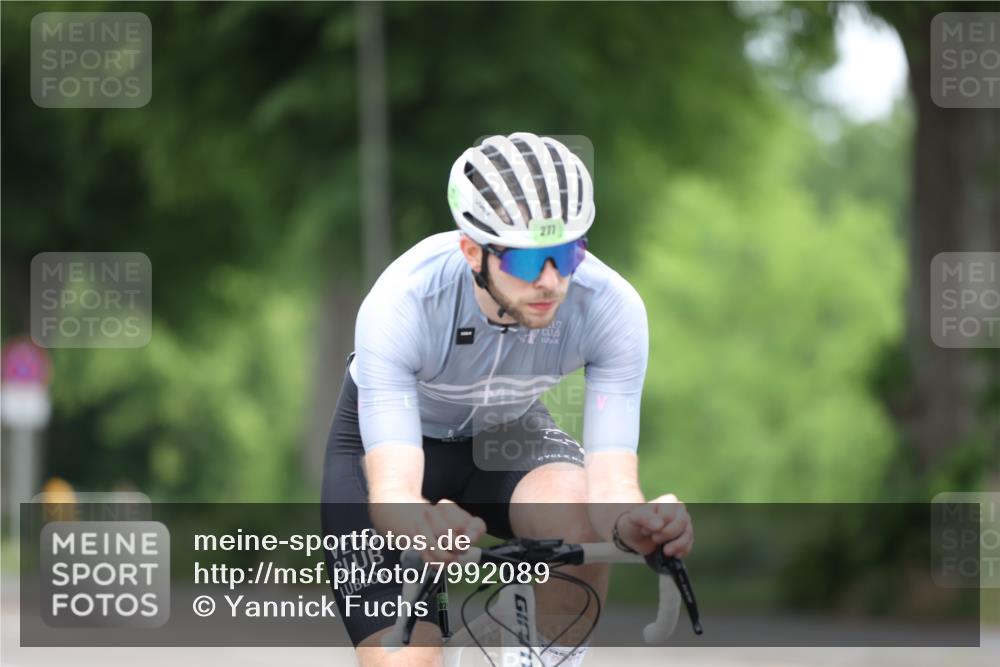 15.06.2025 - 7 Türme Triathlon Yannick Fuchs http://msf.ph/oto/7992089 15.06.2025 11:59:48 Radfahren 277 meine-sportfotos.de