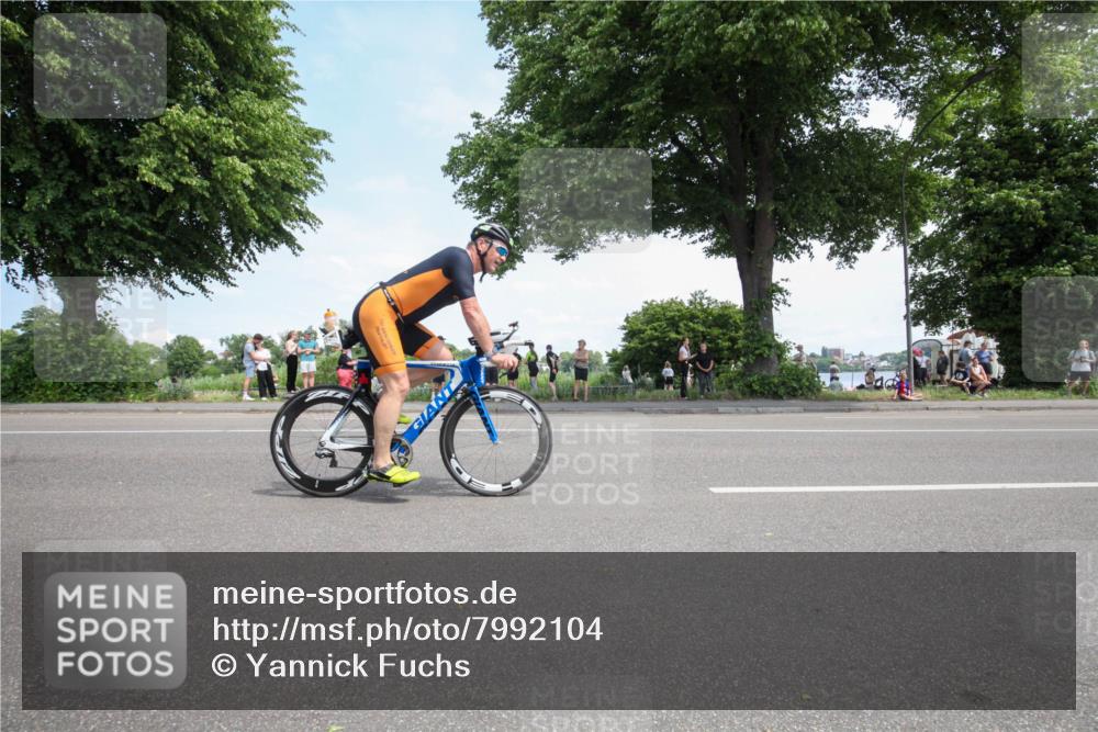 15.06.2025 - 7 Türme Triathlon Yannick Fuchs http://msf.ph/oto/7992104 15.06.2025 13:26:34 Radfahren 244, 400, 667, 719, 1156 meine-sportfotos.de