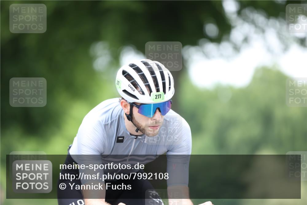 15.06.2025 - 7 Türme Triathlon Yannick Fuchs http://msf.ph/oto/7992108 15.06.2025 11:59:48 Radfahren 277 meine-sportfotos.de