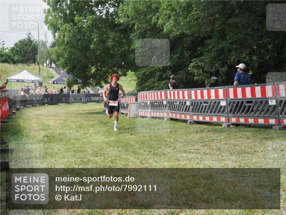 21.06.2025 - 27. Vierlanden-Triathlon KatJ http://msf.ph/oto/7992111 15.06.2025 12:35:10 Laufen  meine-sportfotos.de