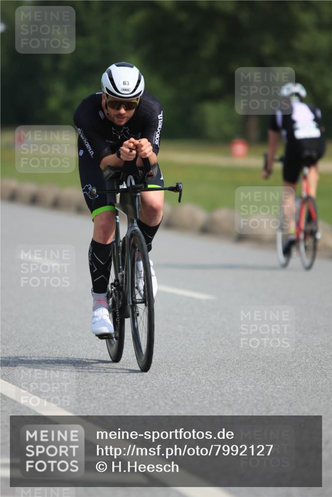 15.06.2025 - 27. Vierlanden-Triathlon H.Heesch http://msf.ph/oto/7992127 15.06.2025 10:06:15 Radfahren 17, 63, 97, 154, 287, 340 meine-sportfotos.de