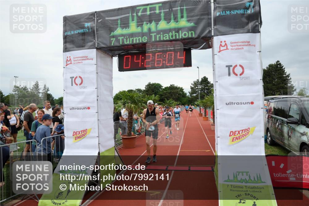 15.06.2025 - 7 Türme Triathlon Michael Strokosch http://msf.ph/oto/7992141 15.06.2025 14:26:03 Ziel 449, 562, 586, 639, 829 meine-sportfotos.de