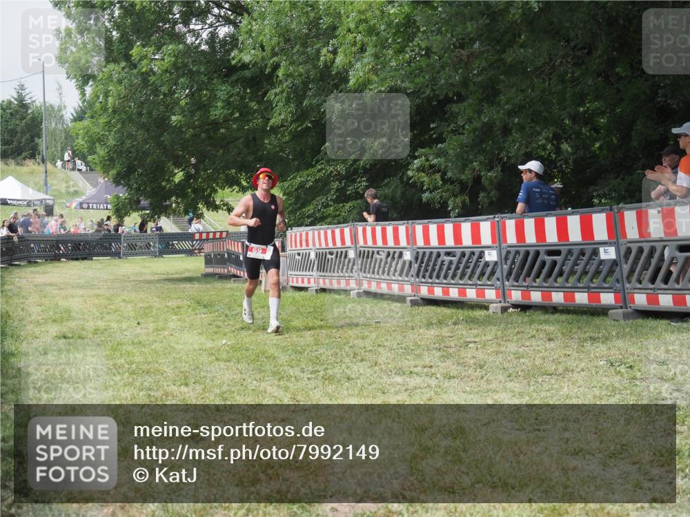 21.06.2025 - 27. Vierlanden-Triathlon KatJ http://msf.ph/oto/7992149 15.06.2025 12:35:11 Laufen  meine-sportfotos.de
