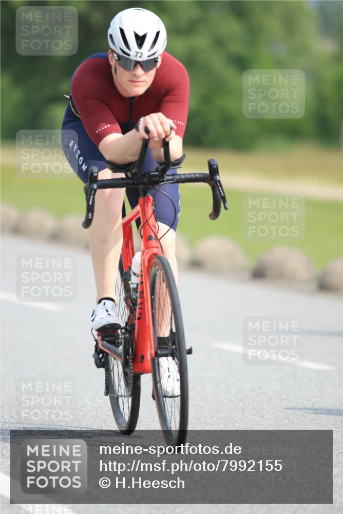 15.06.2025 - 27. Vierlanden-Triathlon H.Heesch http://msf.ph/oto/7992155 15.06.2025 10:06:39 Radfahren 65, 72, 178, 203, 315, 345, 1399 meine-sportfotos.de