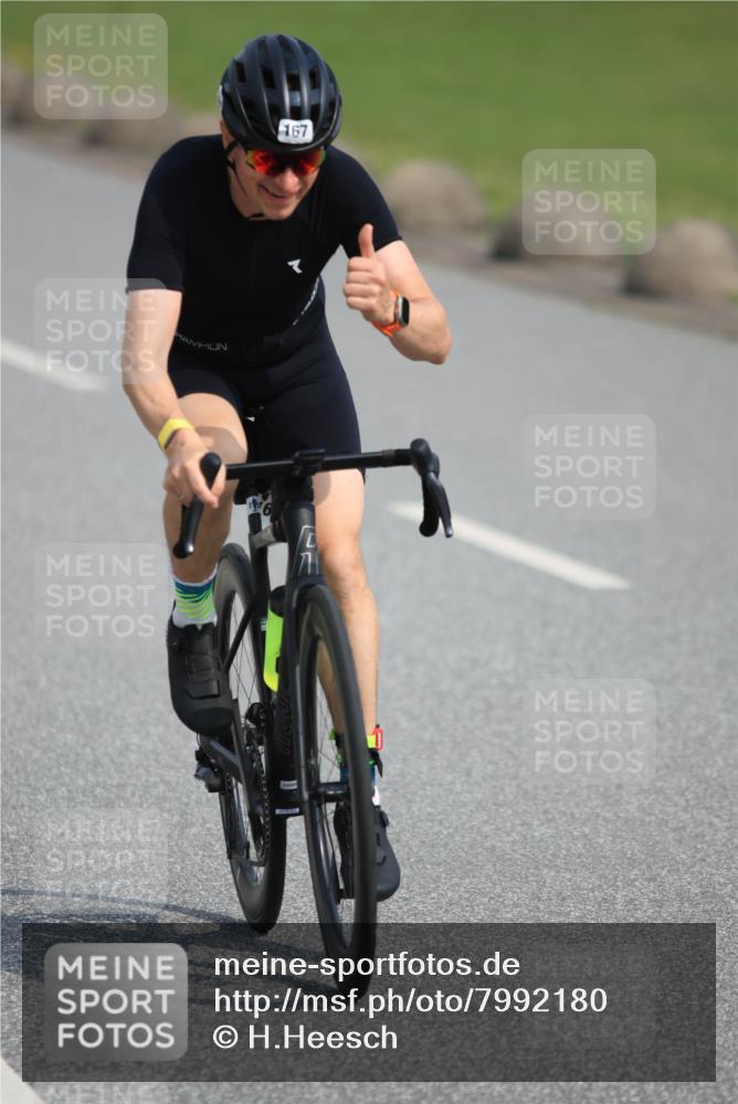 15.06.2025 - 27. Vierlanden-Triathlon H.Heesch http://msf.ph/oto/7992180 15.06.2025 10:08:56 Radfahren 109, 139, 167, 324 meine-sportfotos.de