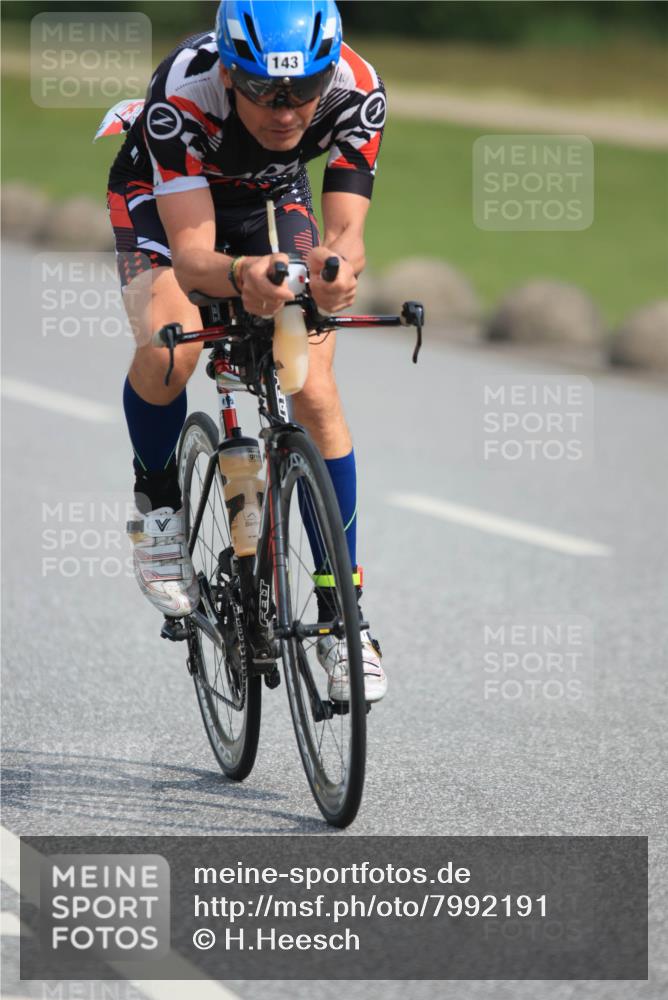 15.06.2025 - 27. Vierlanden-Triathlon H.Heesch http://msf.ph/oto/7992191 15.06.2025 10:09:10 Radfahren 143, 193, 269, 296 meine-sportfotos.de