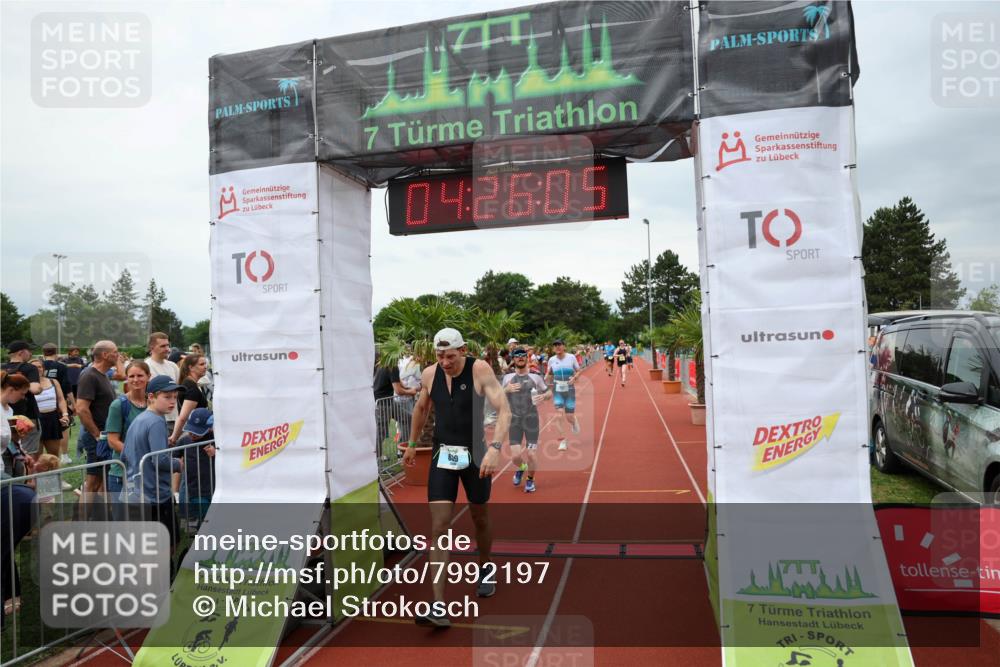 15.06.2025 - 7 Türme Triathlon Michael Strokosch http://msf.ph/oto/7992197 15.06.2025 14:26:04 Ziel 449, 562, 586, 639, 829 meine-sportfotos.de